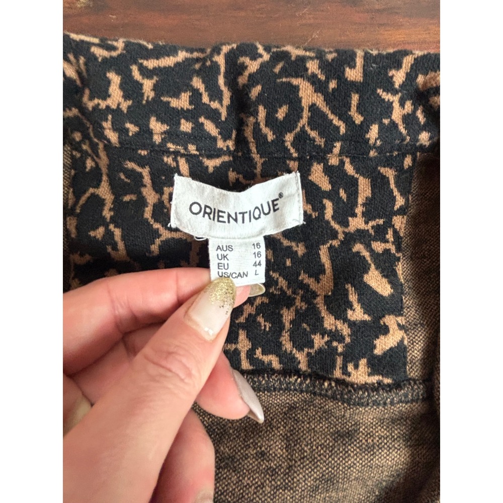 ORIENTIQUE Womens Cardigan Button Front Leopard Print Long‎ Sleeve Size L